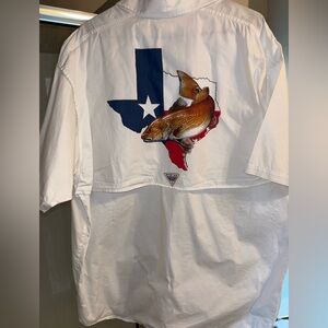 Men’s Columbia PFG button down shirt